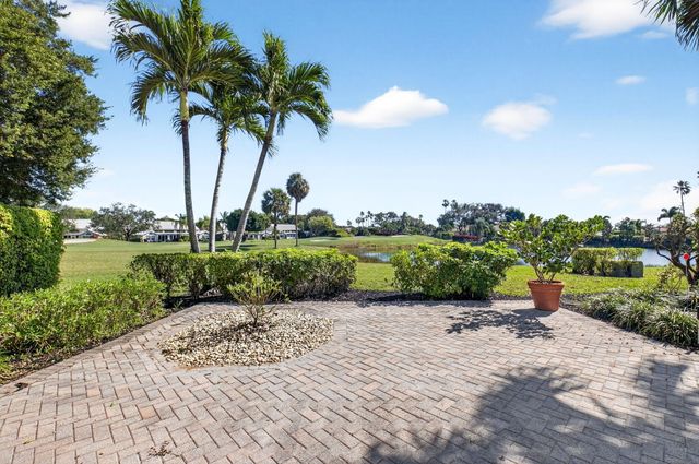 11801 Fountainside Circle, Boynton Beach, FL 33437