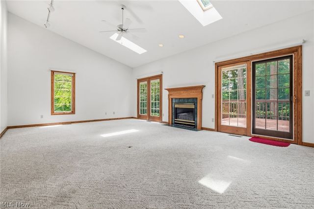 1524 Whittier Street NE, Canton, OH 44721