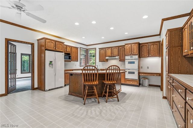 1524 Whittier Street NE, Canton, OH 44721