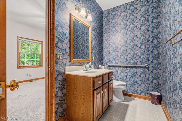 1524 Whittier Street NE, Canton, OH 44721
