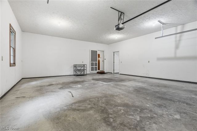 1524 Whittier Street NE, Canton, OH 44721