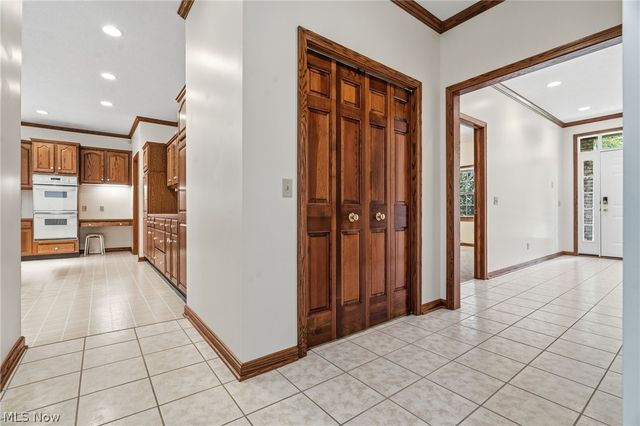 1524 Whittier Street NE, Canton, OH 44721