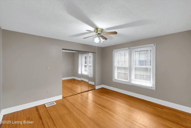 113 S Madison Ave, Louisville, KY 40243