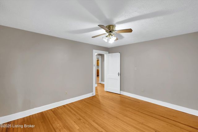 113 S Madison Ave, Louisville, KY 40243