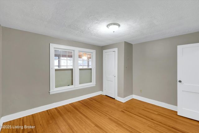 113 S Madison Ave, Louisville, KY 40243