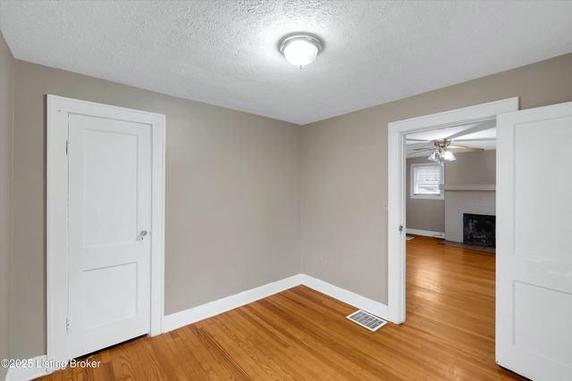 113 S Madison Ave, Louisville, KY 40243