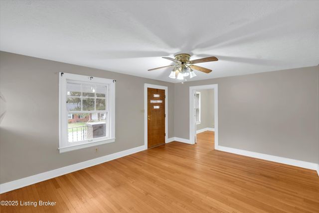 113 S Madison Ave, Louisville, KY 40243