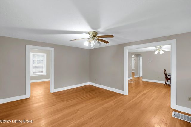 113 S Madison Ave, Louisville, KY 40243