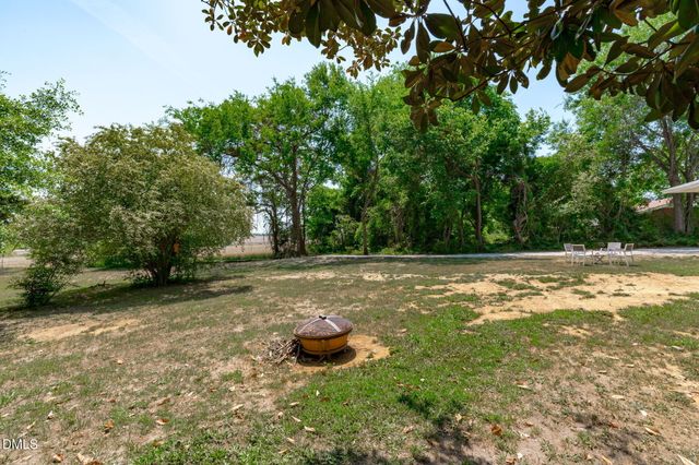 995 Shawtown Road, Lillington, NC 27546