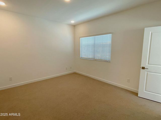 28065 N 28th Avenue, Phoenix, AZ 85085