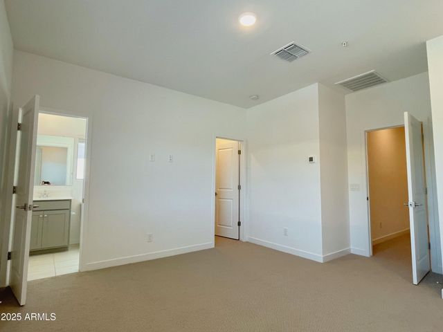 28065 N 28th Avenue, Phoenix, AZ 85085