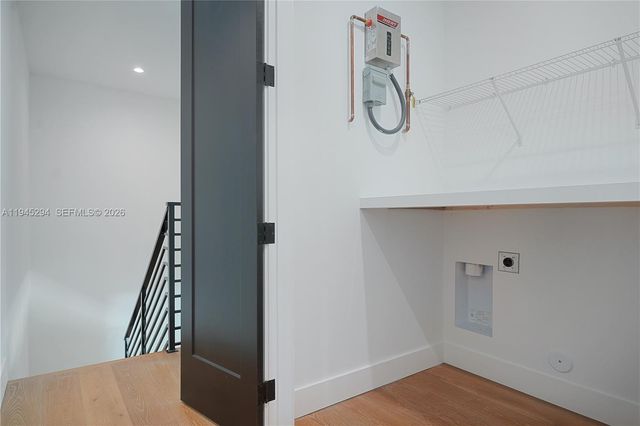 355 NW 50th St, Miami, FL 33127