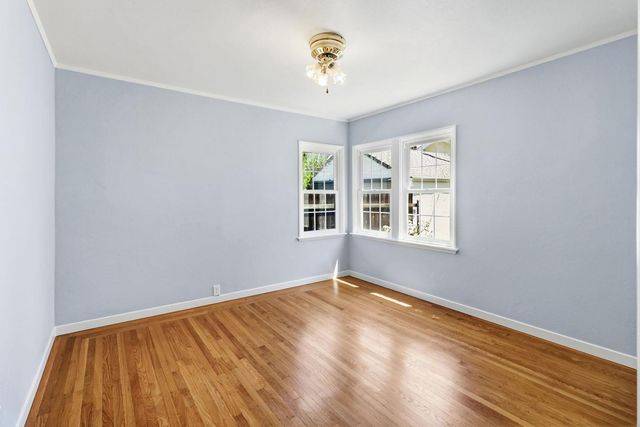 2721 22nd St, Sacramento, CA 95818
