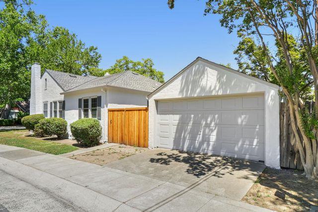 2721 22nd St, Sacramento, CA 95818