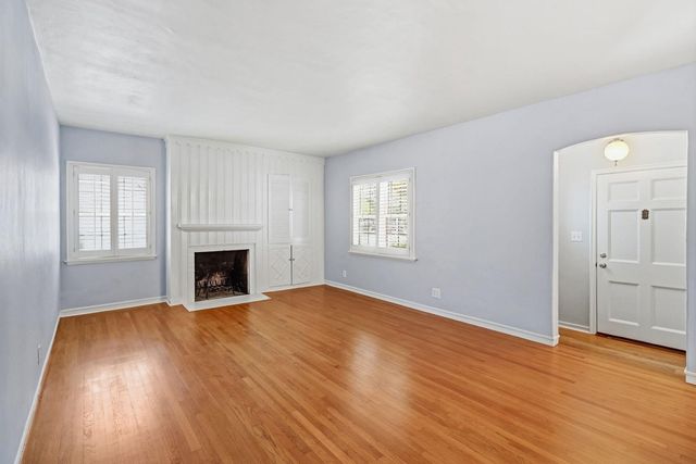 2721 22nd St, Sacramento, CA 95818