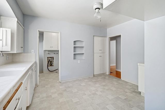 2721 22nd St, Sacramento, CA 95818