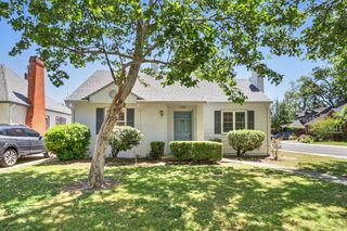 2721 22nd St, Sacramento, CA 95818