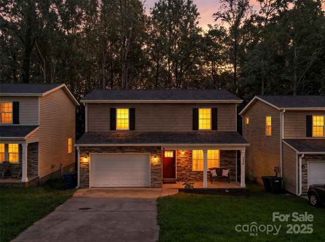 1282 26th Avenue NE, Hickory, NC 28601