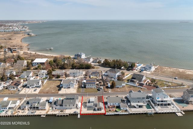 126 Bonita Road, Waretown, NJ 08758