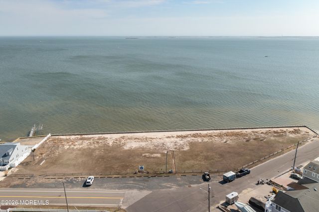 126 Bonita Road, Waretown, NJ 08758