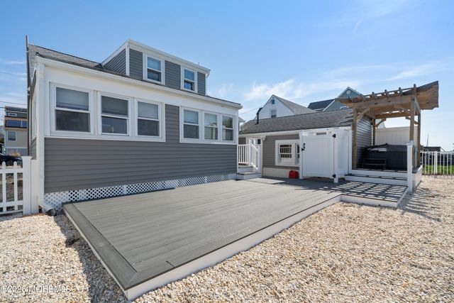 126 Bonita Road, Waretown, NJ 08758