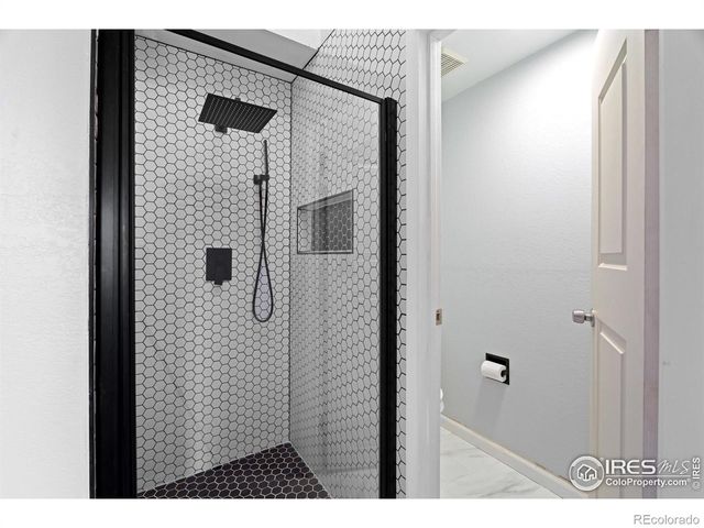 6001 S Yosemite Street J301, Greenwood Village, CO 80111