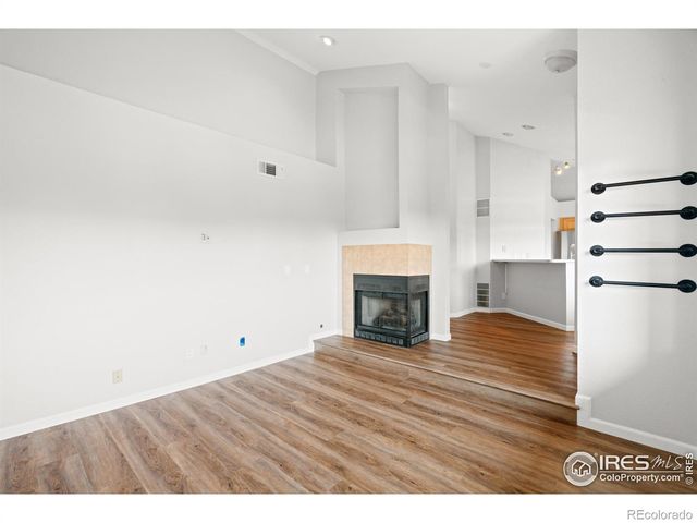 6001 S Yosemite Street J301, Greenwood Village, CO 80111