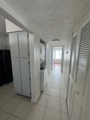 8203 SUN SPRING CIRCLE E2, Orlando, FL 32825