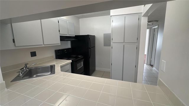 8203 SUN SPRING CIRCLE E2, Orlando, FL 32825