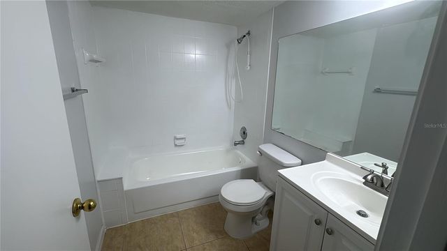 8203 SUN SPRING CIRCLE E2, Orlando, FL 32825
