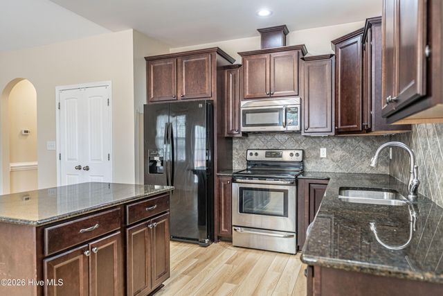 183 Warren Lake Road, Aberdeen, NC 28315