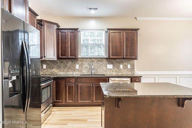 183 Warren Lake Road, Aberdeen, NC 28315