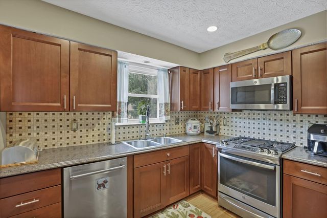 3767 Bridle Court, Columbus, OH 43221