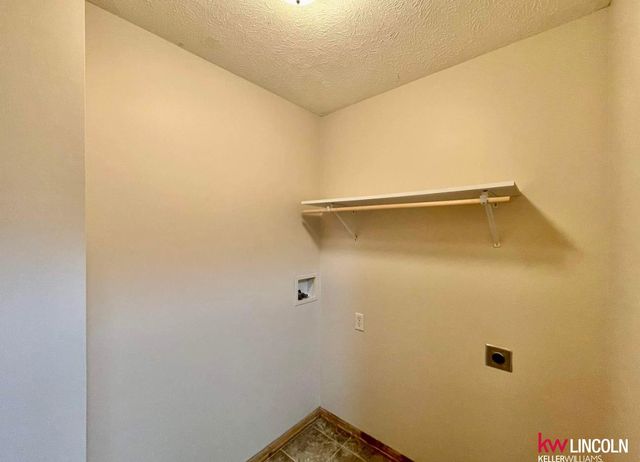 6804 Whitewater Lane, Lincoln, NE 68521