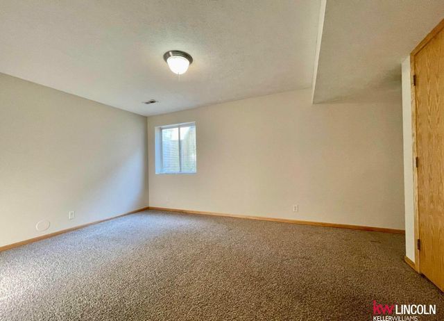 6804 Whitewater Lane, Lincoln, NE 68521