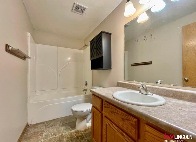 6804 Whitewater Lane, Lincoln, NE 68521