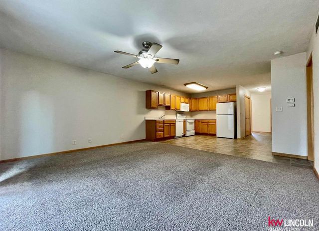 6804 Whitewater Lane, Lincoln, NE 68521