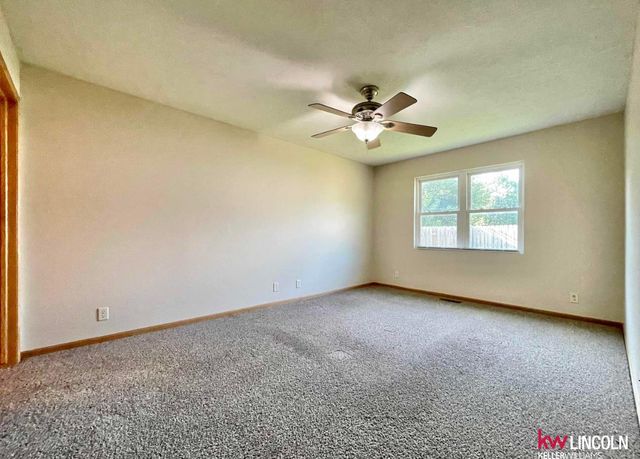 6804 Whitewater Lane, Lincoln, NE 68521