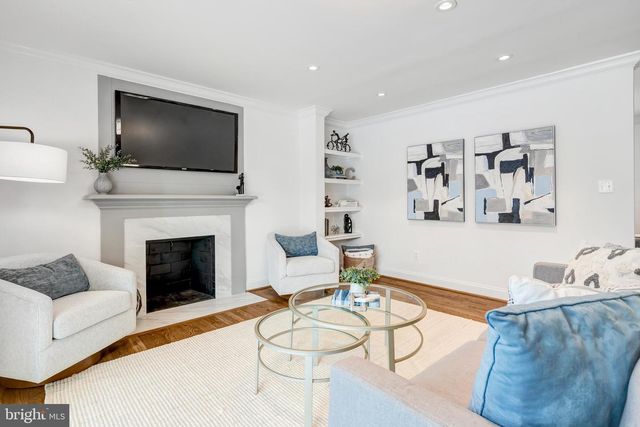 10215 COMMONWEALTH BLVD, Fairfax, VA 22032