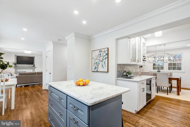 10215 COMMONWEALTH BLVD, Fairfax, VA 22032