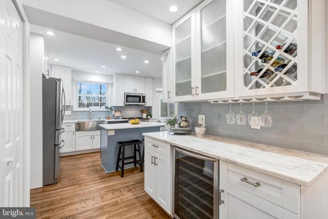 10215 COMMONWEALTH BLVD, Fairfax, VA 22032