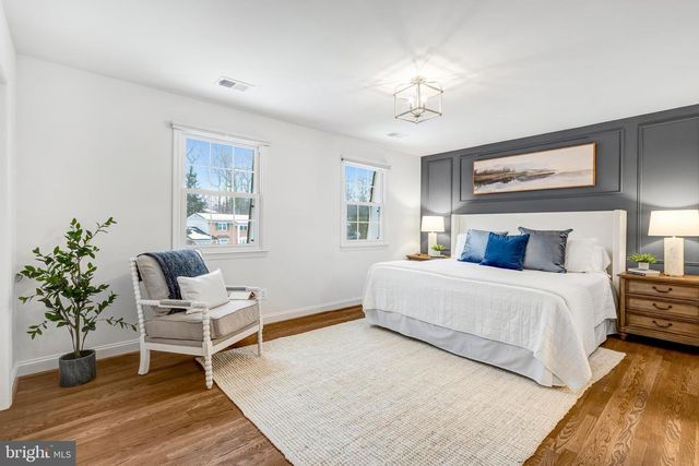 10215 COMMONWEALTH BLVD, Fairfax, VA 22032