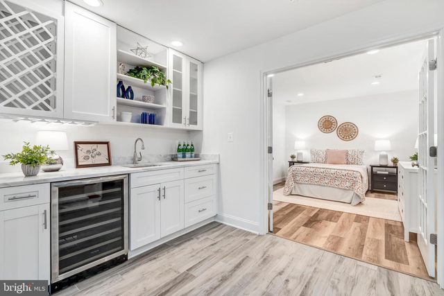 10215 COMMONWEALTH BLVD, Fairfax, VA 22032