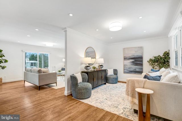 10215 COMMONWEALTH BLVD, Fairfax, VA 22032