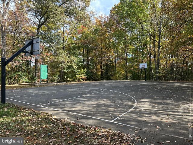 10215 COMMONWEALTH BLVD, Fairfax, VA 22032