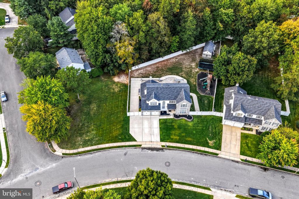 105 BRANCHWOOD DR, Woodbury, NJ 08096