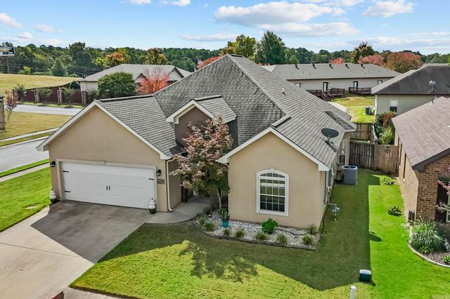 5529 Village Trace, Benton, AR 72019