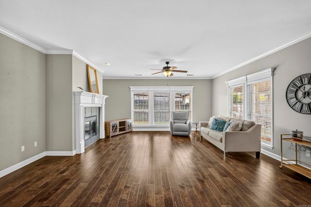 5529 Village Trace, Benton, AR 72019