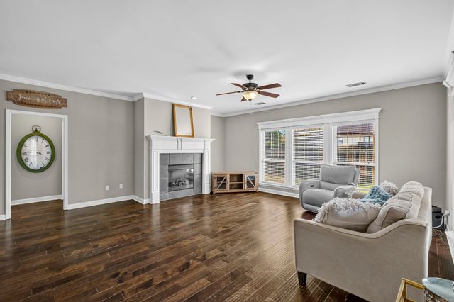 5529 Village Trace, Benton, AR 72019