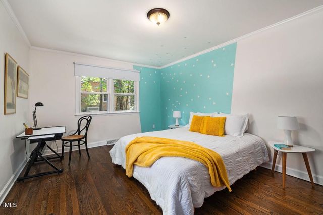 700 Tinkerbell Road, Chapel Hill, NC 27517